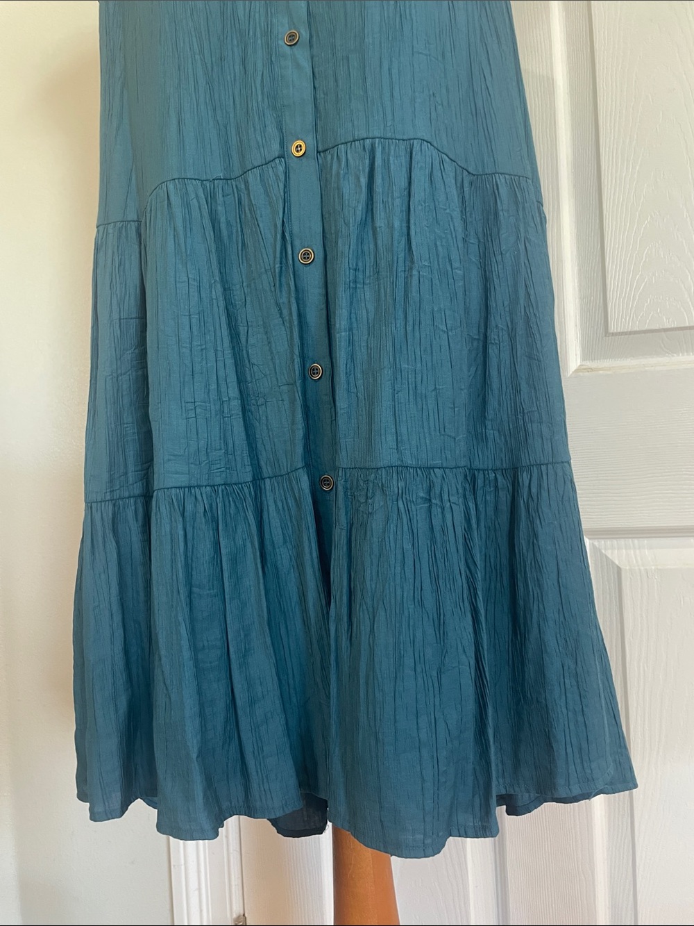 Moodie Teal Button-Front Tiered dress ruffles flutter sleeves women’s size M - Picture 3 of 14